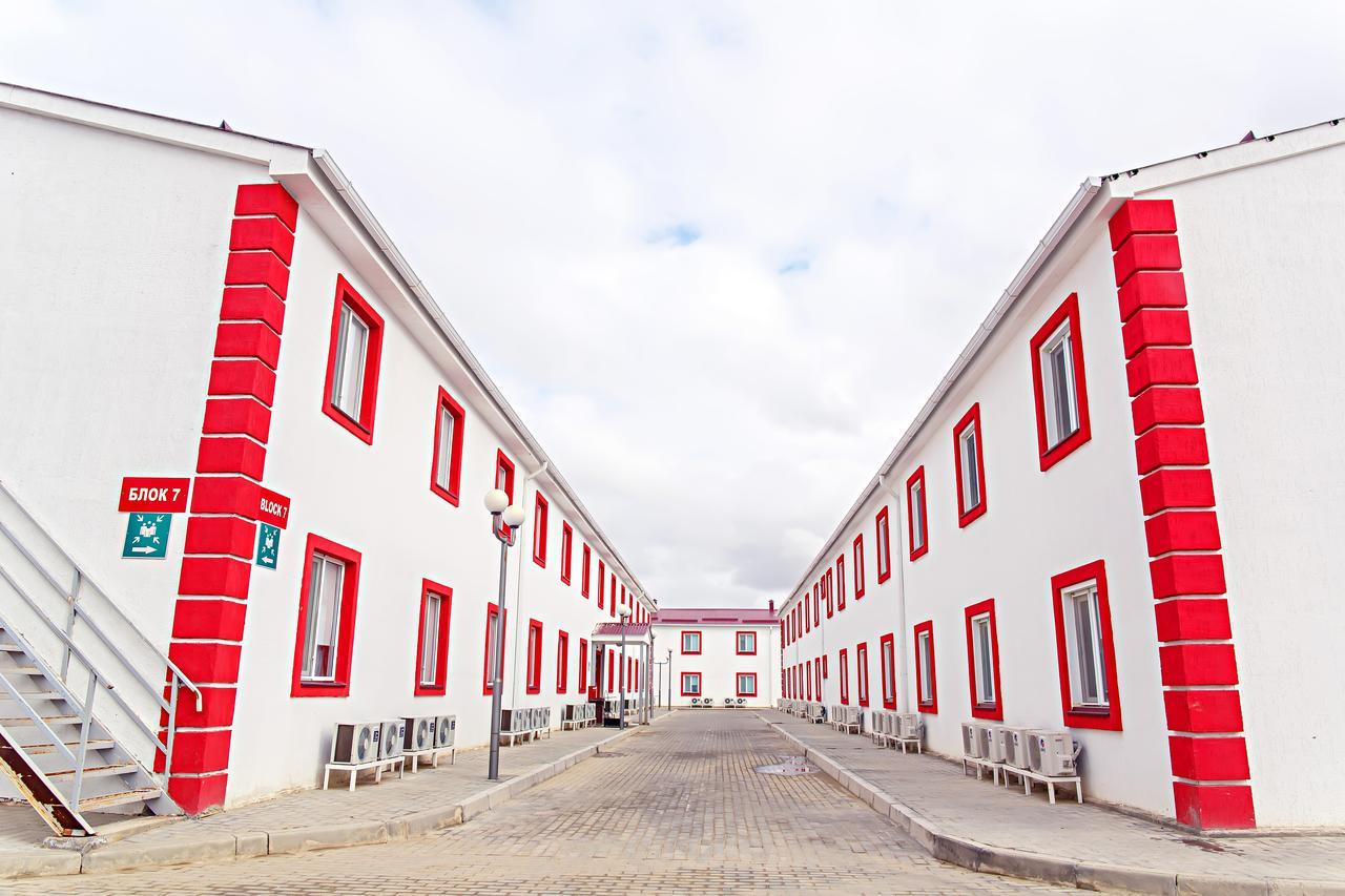New Tengiz Camp Екстер'єр фото